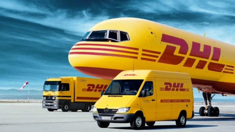 346030